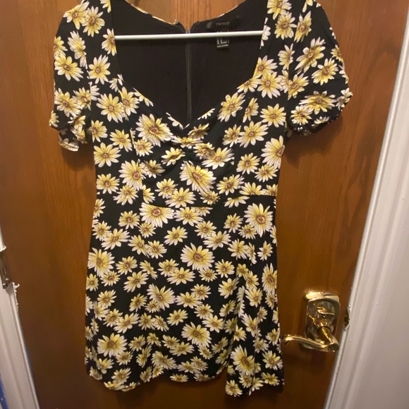 Forever 21 Sunflower Dress or Blouse - Picture 1 of 4